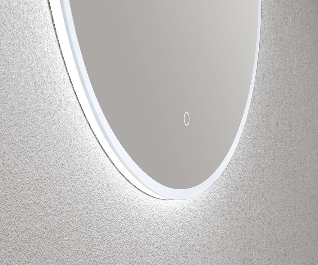 Acrylic Ring Front-Lit Mirror detail view
